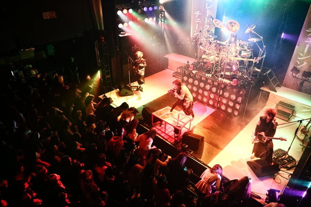 DEZERT　　撮影：小林裕和