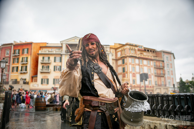 東京ディズニーシー「パイレーツ・サマーバトル“ゲット・ ウェット!”」