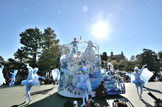 東京ディズニーランド「フローズンファンタジー・グリーティング」（2015年）©Disney