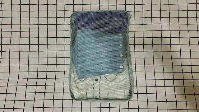 【無印良品　ポリエステルたためる仕分けケース】Mサイズにバラバラしていた衣類がスッキリ仕分けられました！