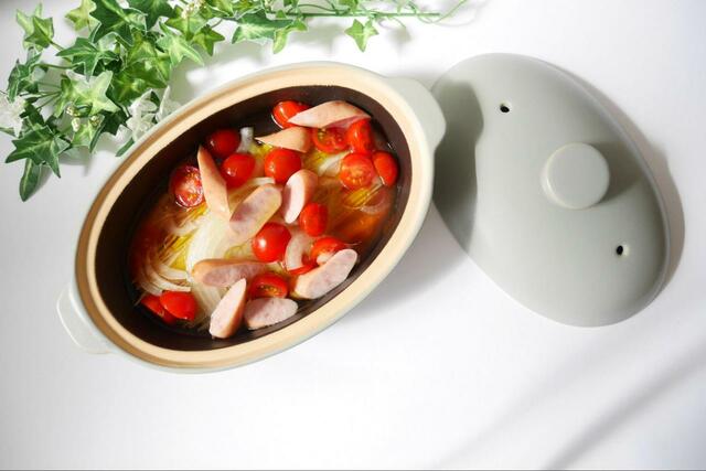 【カインズ レンジで楽チンパスタポット】調味料を入れてレンジでチン