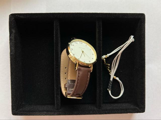 【キャンドゥ アクセサリートレイ3マスBLACK 】時計も入る！