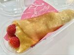 【ファミリーマート いちごのクレープ】クレープ生地がもっちもち！