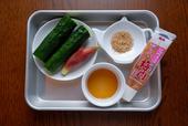 【キュウリとミョウガの梅あえ】梅肉チューブを買わなくても、梅干しでも作れます
