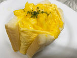 STEAM BREAD TOKYO　　　CHEESE OMELETTE SAND 