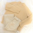 【UNIQLO U（ユニクロ ユー）　ローゲージ モックネックセーター】ワントーンコーデも◎