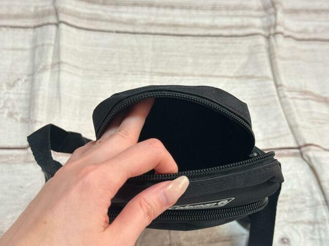 メイン収納はガバッと開いてみやすい！