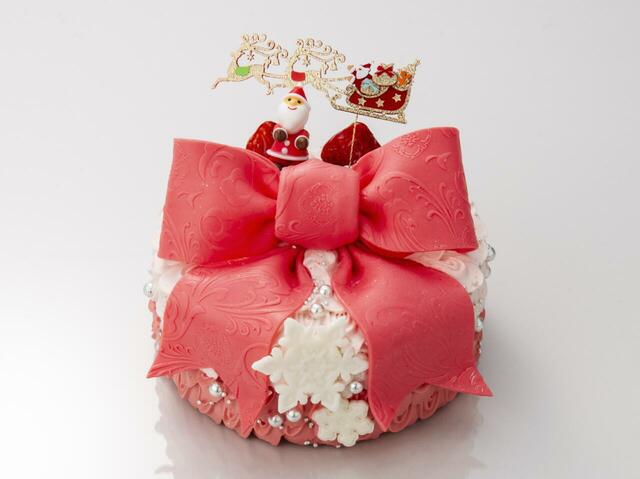 「＜アトリエ アニバーサリー＞スイートビジュー」＜価格：5,940円（税込）＞【東急百貨店の“2025年クリスマスケーキ＆デリ・オードブル ”10月1日より予約開始！「SHIBUYA FOOD ISLANDS」には限定品が登場！】