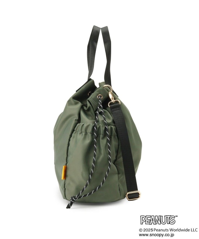 【grove×PEANUTS】サイドにはギャザー付きポケットあり