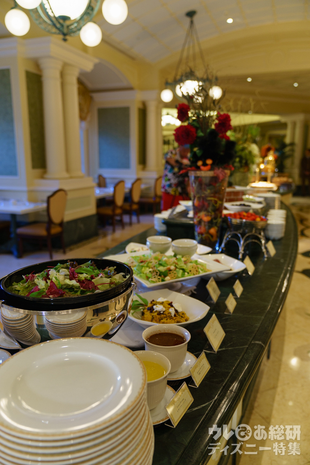 東京ディズニーランドホテル「シャーウッドガーデン・レストラン」