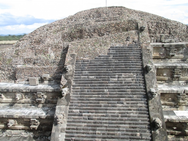 テオティワカンのケツァルコアトル装飾
