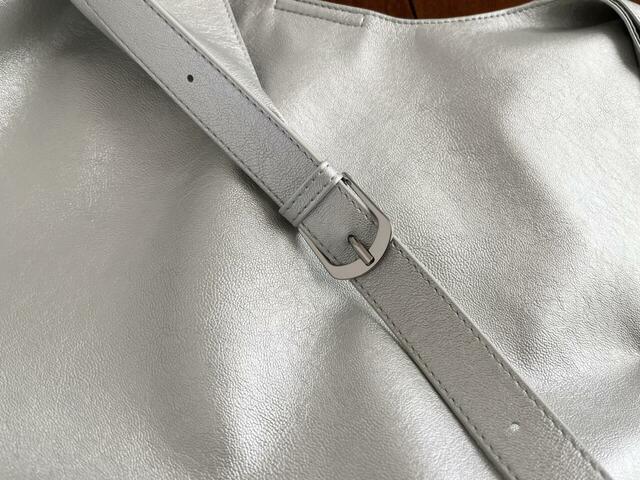 【LOWRYS FARM ヤワラカルイ2WAYショルダーBAG】ショルダーストラップの長さは40cm。最大寸85cmです