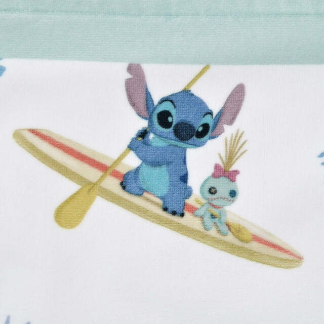 スティッチ＆スクランプ バスタオル Disney Stitch Day Collection 2,800円