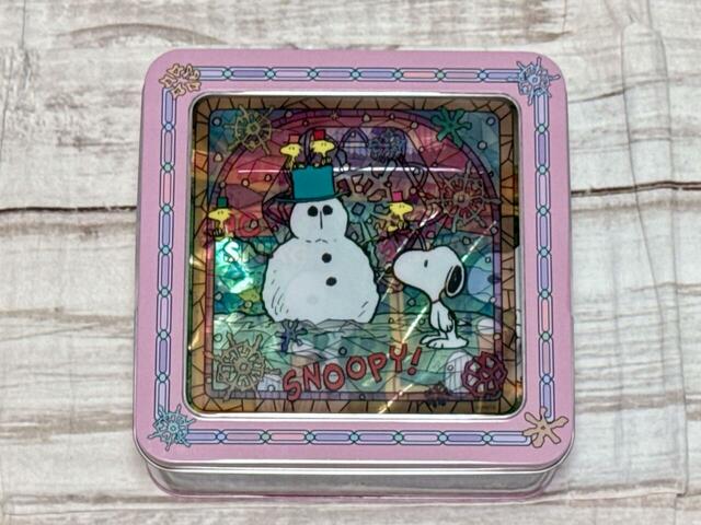 スヌーピー　ウィンターアートティン／税込1,490円