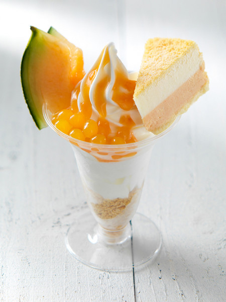〈小樽洋菓子舗ルタオ〉夕張メロンパフェ