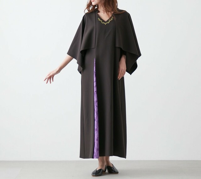 マントドレスワンピース「マレフィセント」価格¥ 9,990 (税込)