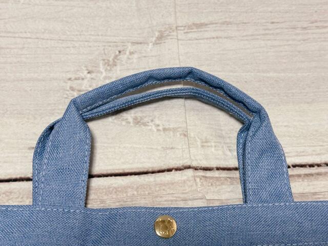 【カルディ　ネコバッグ】持ち手の中央は二つ折りで縫われていて持ちやすい仕様。かわいさだけでなく使いやすさも◎！