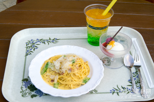 スペシャルセット+スパークリングカクテル 1,980円｜ザンビーニ・ブラザーズ・リストランテ｜東京ディズニーシー「ディズニー・イースター」