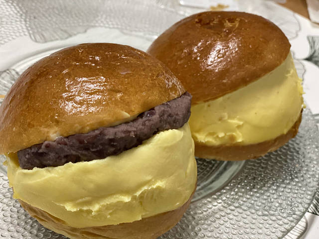 スイーツブレッド東京　カスタッツォ