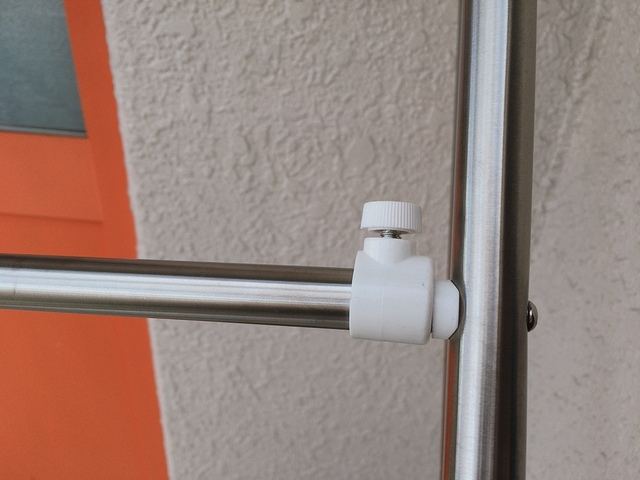 【ニトリ ステンレス洗濯機ラック（SR6797SUS）】幅は調節可能