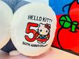 【HELLO KITTY 50th～ハッピーアニバーサリー★～】特賞「BIG! ハローキティ ぬいぐるみ」足裏には50周年記念の特別刺繍が！
