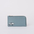 【PEANUTS×FURLA】「フルラ カメリア S カードケース」¥22,000(税込み)、W13 x H18 x 2cm(全2色)