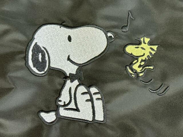 スヌーピーとウッドストックの刺繍がかわいい〜！