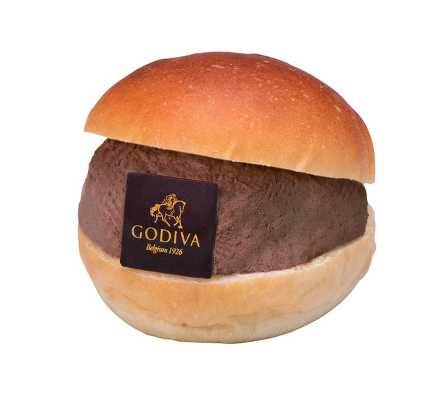 ゴディバ　マリトッツオ　ダークチョコレート