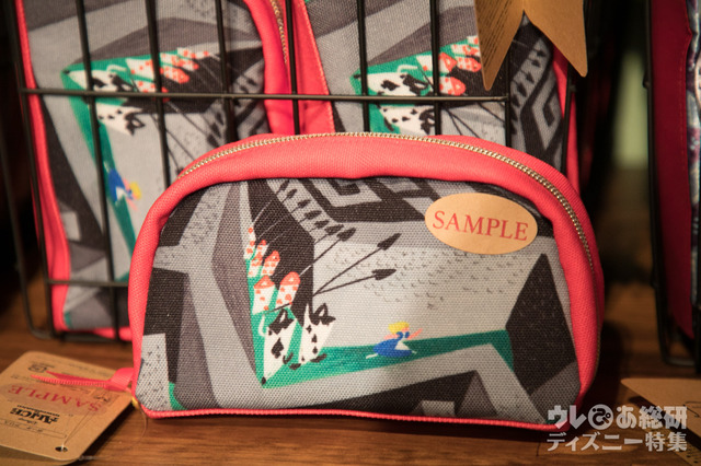 ポーチ 1,800円｜ディズニー・アート展