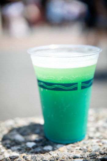 ビアカクテル(ブルーシロップ)680円|東京ディズニーシー「ディズニー七夕デイズ」2019年