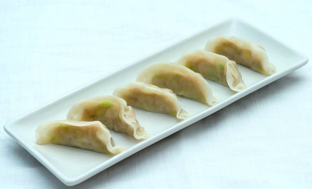 「テイクアウト餃子」の名店／一福 新高円寺店（新高円寺）　一福ぎょうざ（20個） 648円