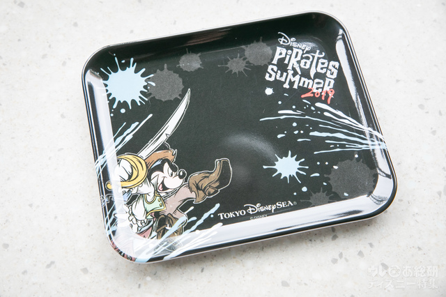 コーヒーロールケーキ、スーベニアプレート付き ¥800