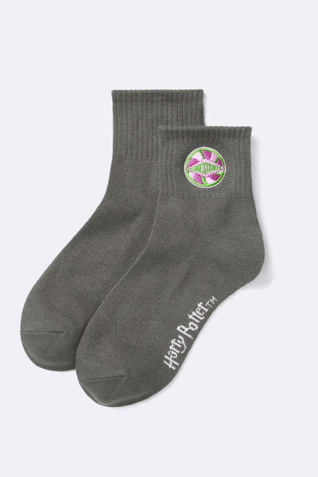 アンクルソックス ¥390|GU「ハリー・ポッター」スペシャルコレクション