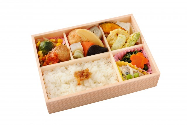 春のたっぷり野菜弁当