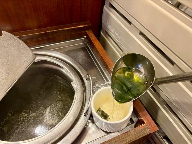 【バーミヤン　日替わりランチ】食事が運ばれてくる前に、スープバーへ