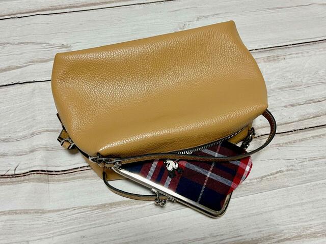 バッグから取り出す度にテンションが上がりそう！『SPRiNG 10月号』付録：MICKEY MOUSE（ミッキーマウス）横長がま口ポーチ