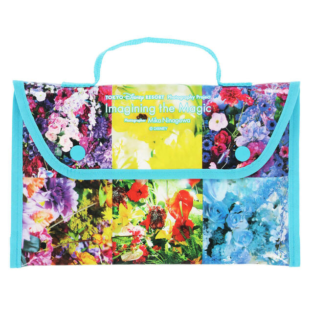 レジャーシート 1,150円|東京ディズニーリゾート・フォトグラフィープロジェクト「イマジニング・ザ・マジック」グッズ|販売店舗:東京ディズニーランド「ギャグファクトリー/ファイブ・アンド・ダイム」、東京ディズニーシー「エンポーリオ」|発売日:2026年3月6日(金)