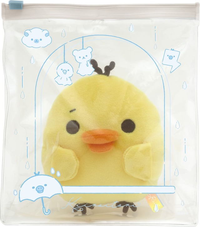 【雨のち晴れのリラックマ】「ポーチ付ぬいぐるみ」3,080円