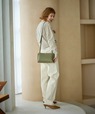 【かるいかばん】「ミニショルダーバッグ」￥3,850（税込） 着用カラー：オリーブ
