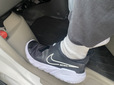 【NIKE　フレックス ランナー 2】全体に柔らかい作りで足の曲げ伸ばしもしやすいのがGood。車の運転もしやすいです