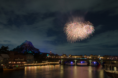 保存版】TDSクリスマス限定イルミネーション18＆花火鑑賞場所