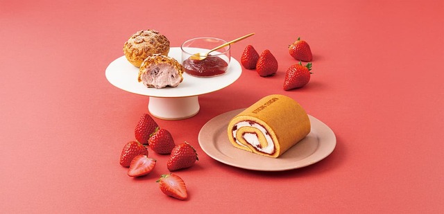 「ヨックモックの手作りクッキーシュー 東京おひさまベリー」と「南青山ロール 東京おひさまベリー(小サイズ)」