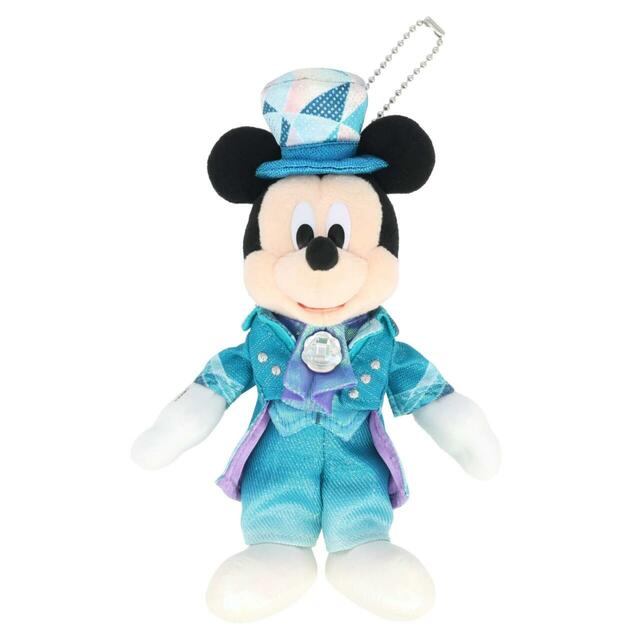 ぬいぐるみバッジ 3,000円｜「東京ディズニーシー25周年“スパークリング・ジュビリー”」スペシャルグッズ｜販売店舗：東京ディズニーシー「エンポーリオ」｜発売日：2026年4月8日（水）