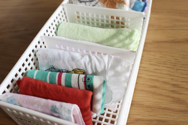 【キャンドゥ】仕切りボックス／100円