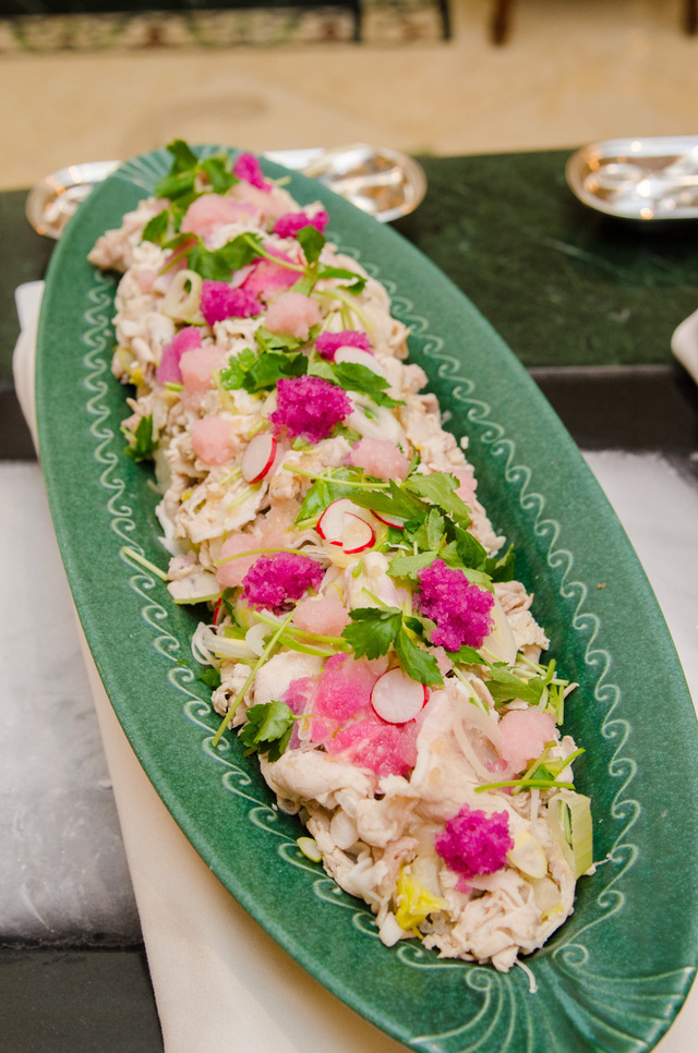 「シャーウッドガーデン・レストラン」ディナーブッフェ ポークのサラダ 塩ポン酢ドレッシング|東京ディズニーランドホテル 2016年「アナとエルサのフローズンファンタジー」