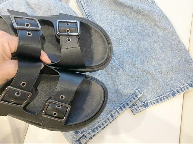【GU ダブルベルトサンダル+X】デニムとの相性はもちろん◎！