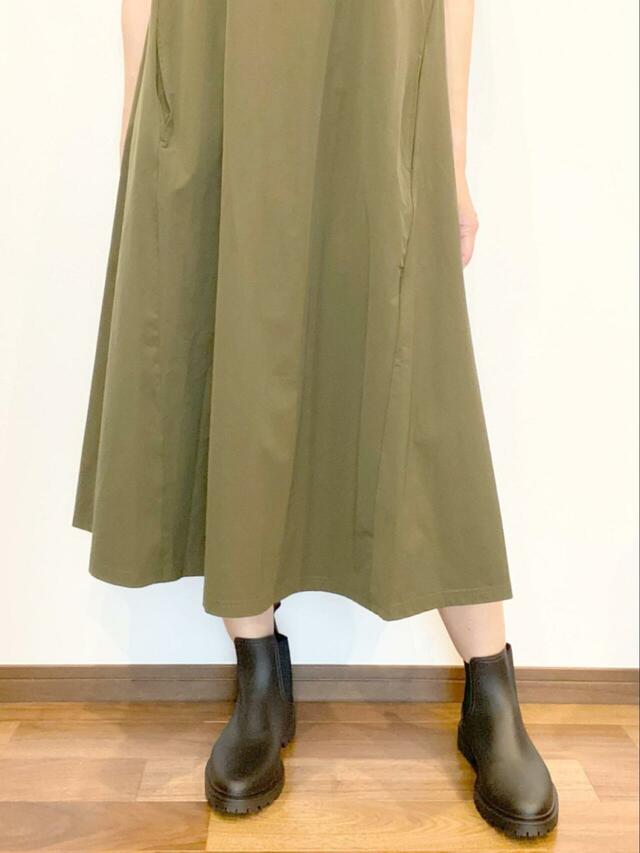 【ワークマン レディース防水サファリサイドゴア】カジュアルめのワンピースとも相性ばっちり♪