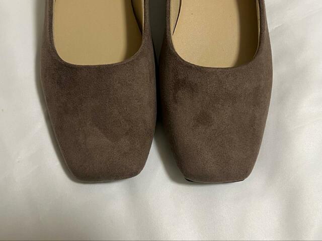 【GU スクエアフラットシューズ】スクエアトゥなのでつま先を痛めにくいのがいいですね