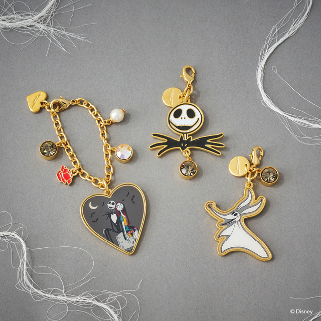 チャームは3種類が登場。ファッションのワンポイントに活躍してくれそう。ファスナーチャーム 各¥4,400  バッグチャーム ¥6,050【サマンサタバサプチチョイス『ナイトメアー・ビフォア・クリスマス』コレクション】