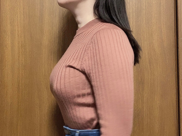 PEACH JOHNの「ヌーディブラ」着用。抜け感ブラなため、バストトップの位置は低くなってしまいます